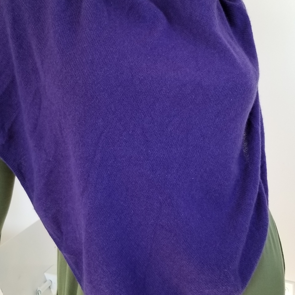 100% Cashmere poncho/cape